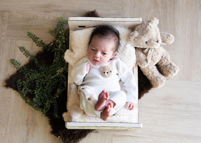 Newborn photograph 6