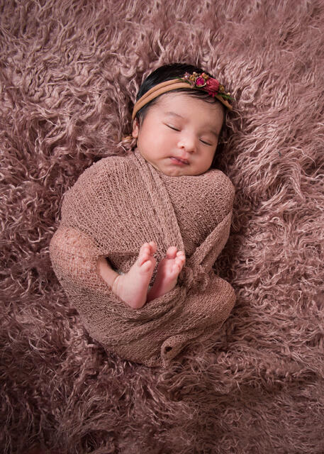 Newborn photograph 13