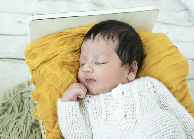 Newborn photograph 22